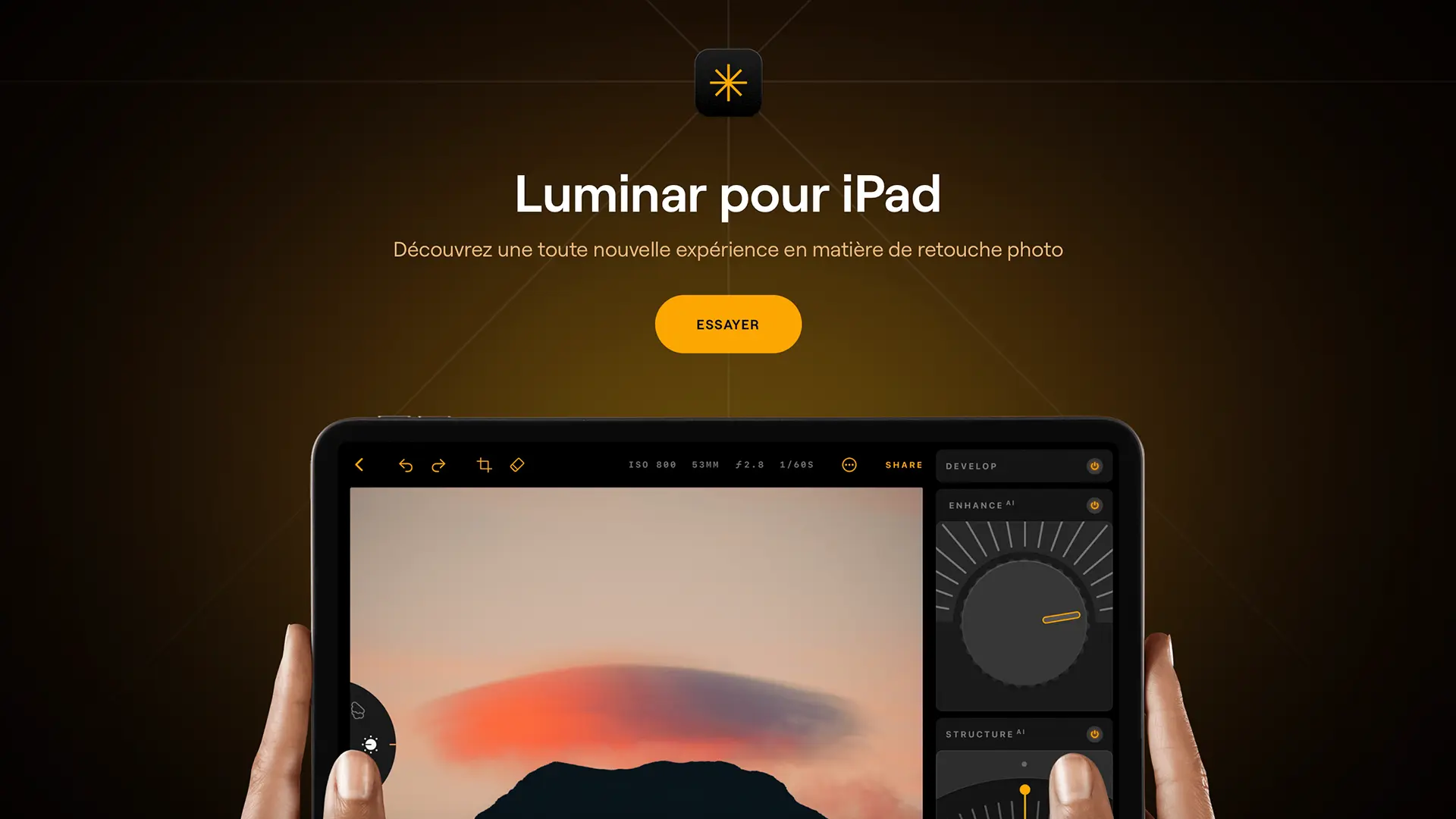 Promotion de l'application Luminar pour iPad avec interface de retouche photo affichée sur la tablette