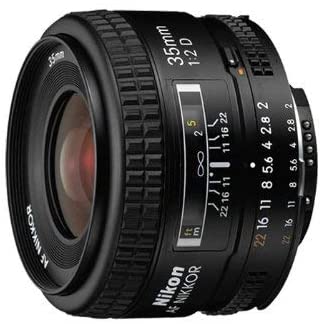 Le Nikon 35 mm f/2, référence historique pour la rue sur reflex