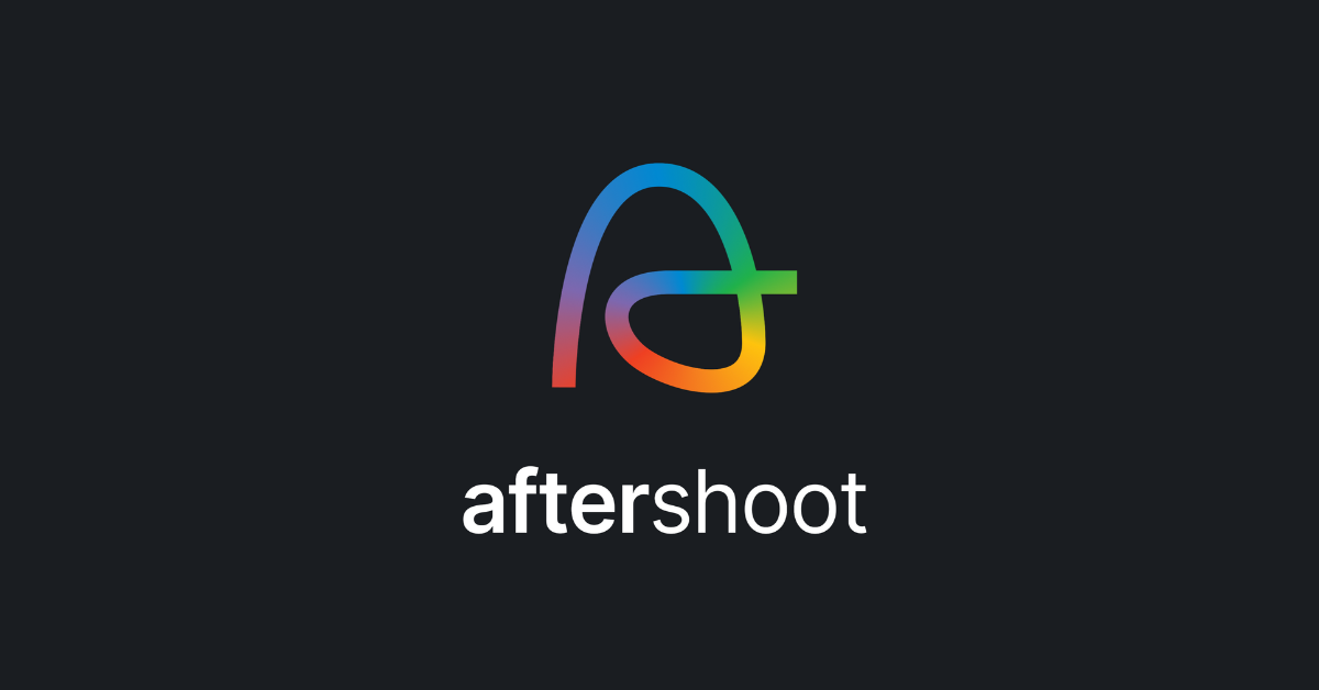 Logo coloré de Aftershoot sur fond noir