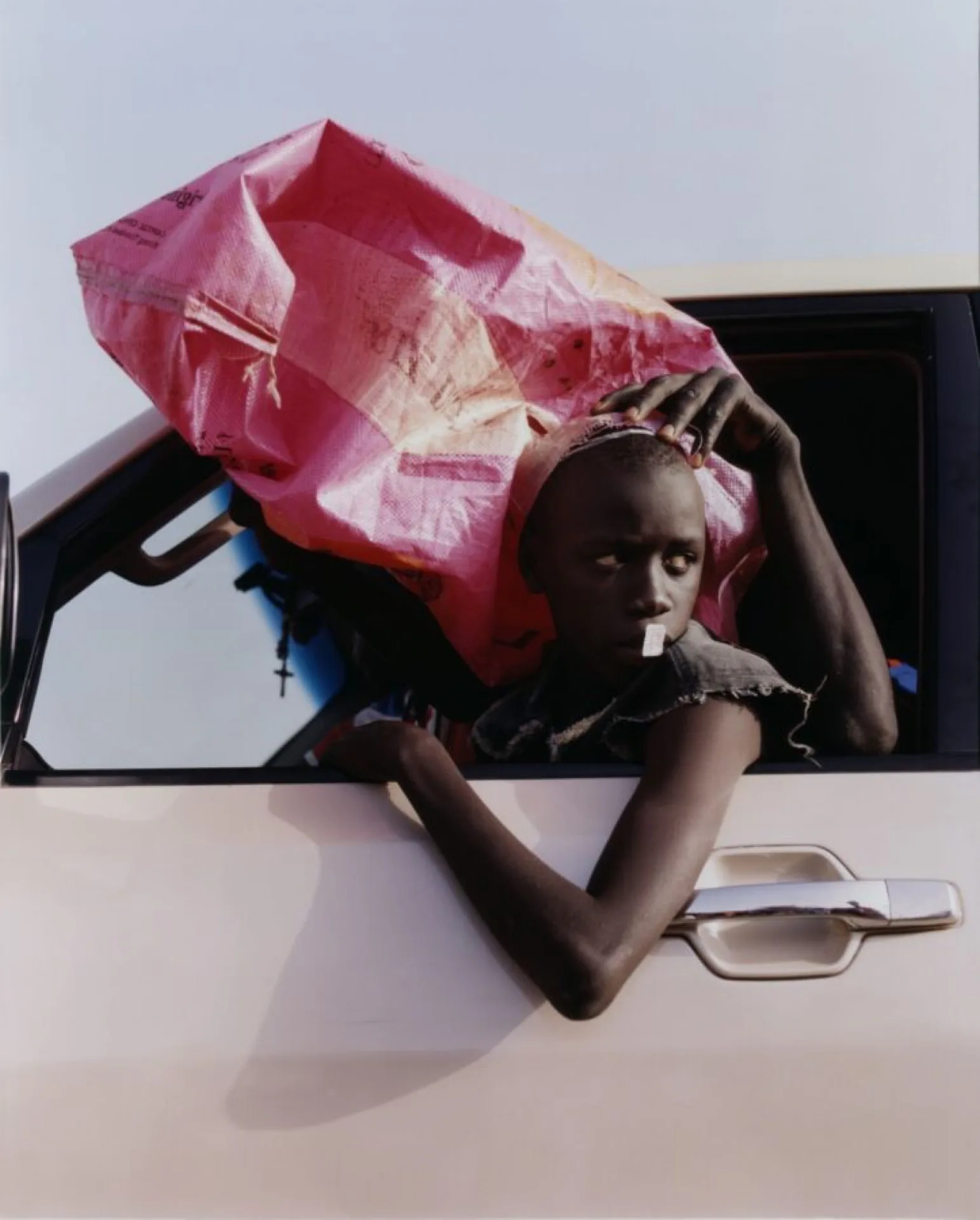 Harley Weir, Boys Don't Cry, Senegal 2015, exposition Fragile Beauté au Jeu de Paume
