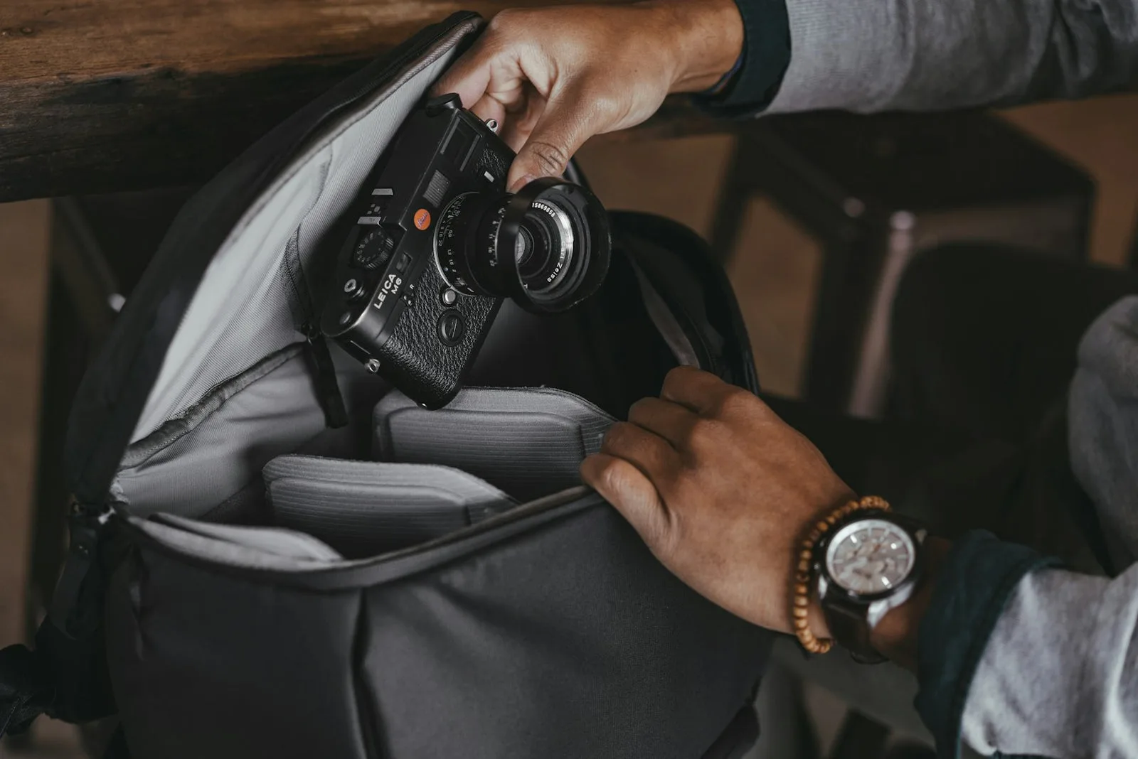 Sac photo Peak Design Everyday Backpack avec compartiments matelassés, sélection Miss Numérique