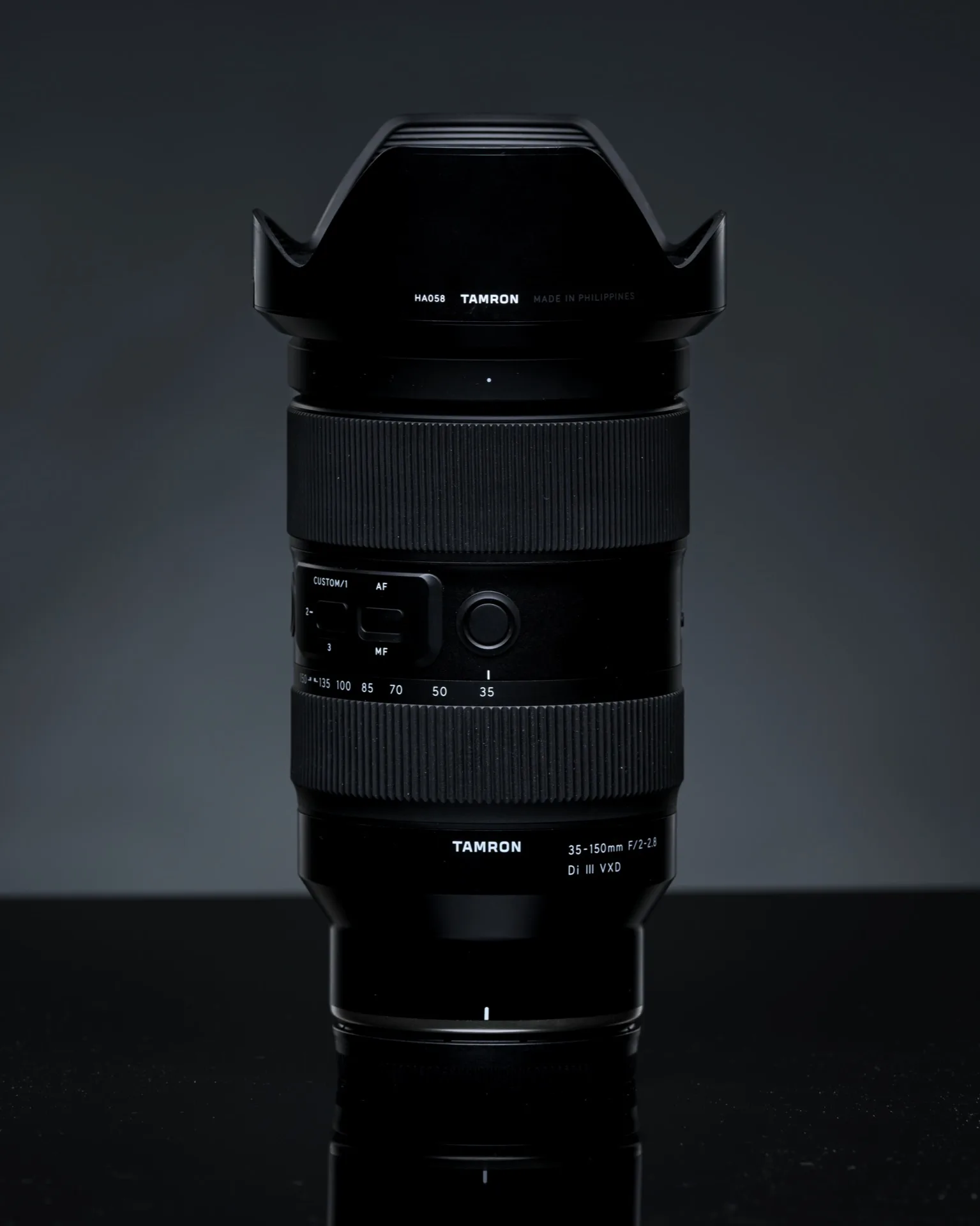 Tamron 35-150mm f/2-2.8 Di III VXD (image Henry Söderlund, Wikimedia Commons CC BY 2.0 — illustration de la gamme Di III VXD à laquelle appartient le nouveau 35-100mm f/2.8 testé ici).